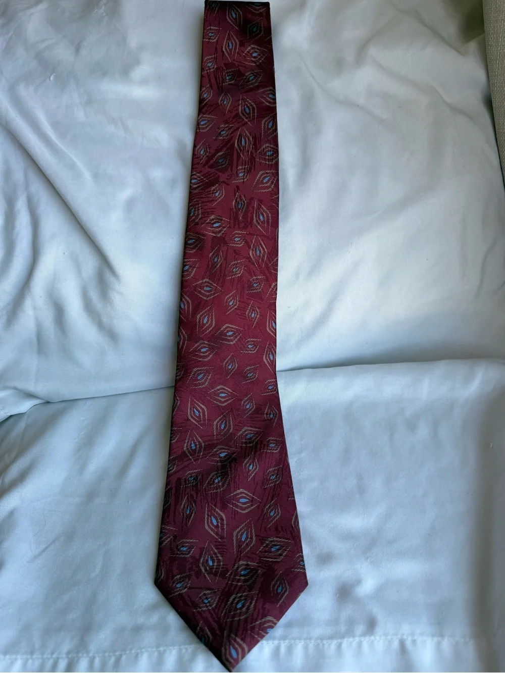 Vintage Men's Tie Lilly Dache Burgundy Patterned Tie